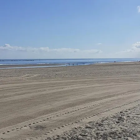 Avec Vue Superbe Sur La Dunkierka